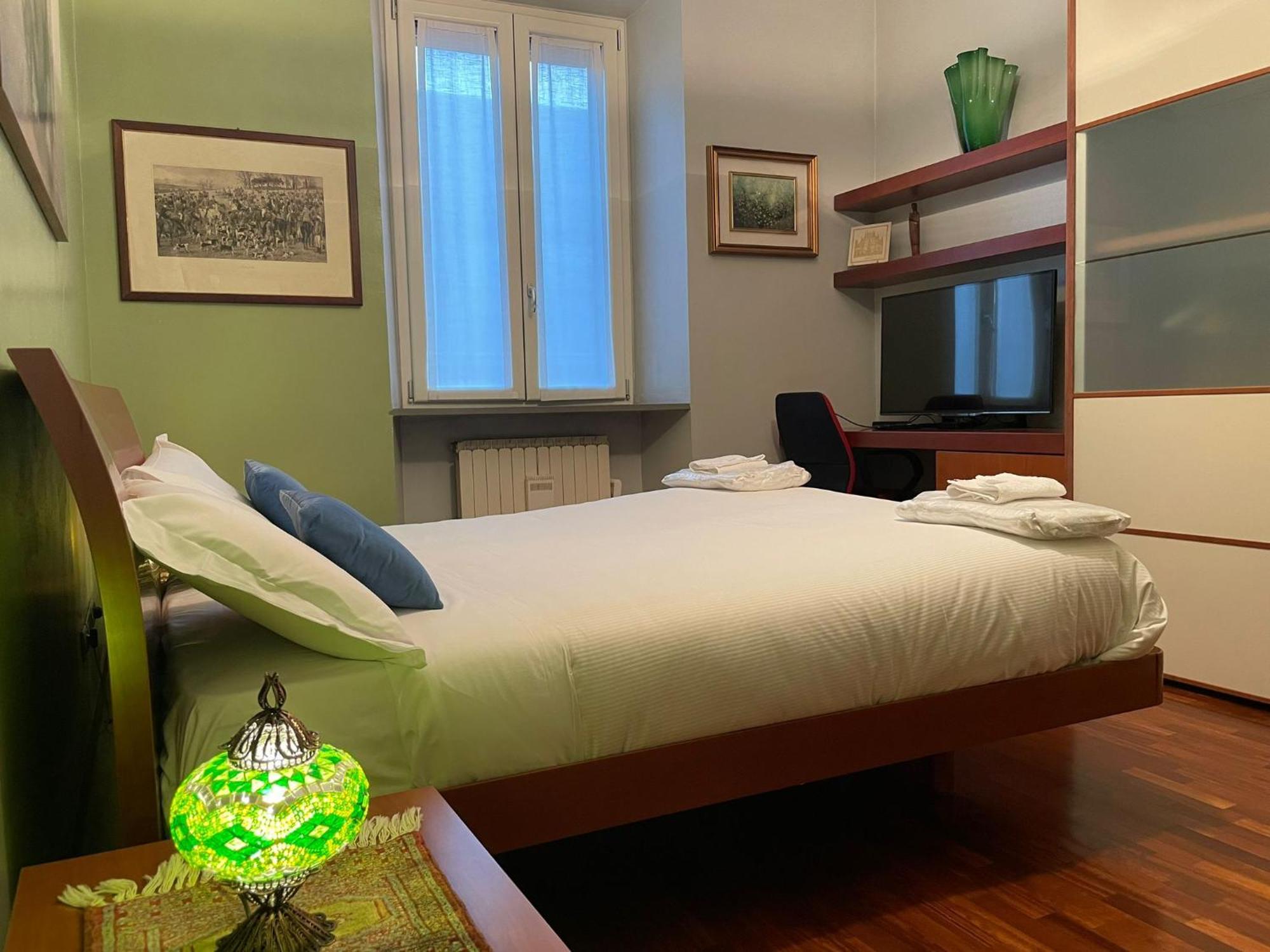 Cozy Flat Mins Walk To Navigli And Metro Porta Genova Appartement Milaan Buitenkant foto